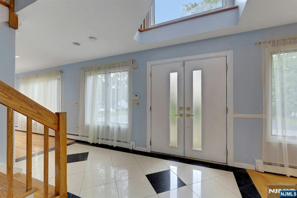 974 Bridge Street - Photo 3