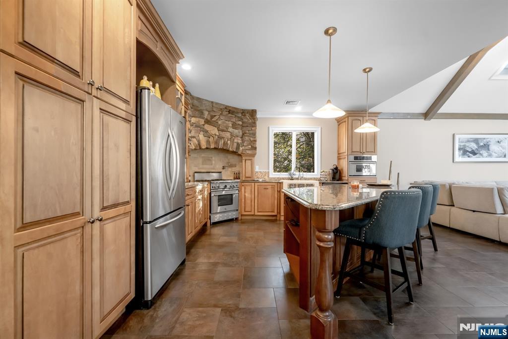 631 Sargent Road