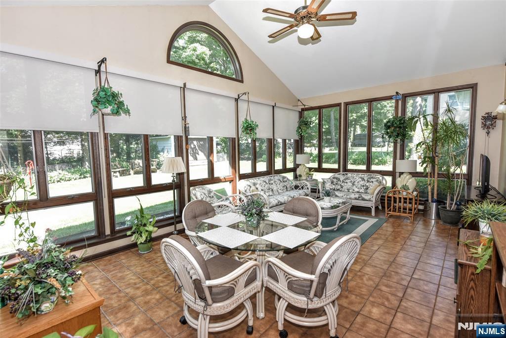 36 Edison Terrace - Photo 2