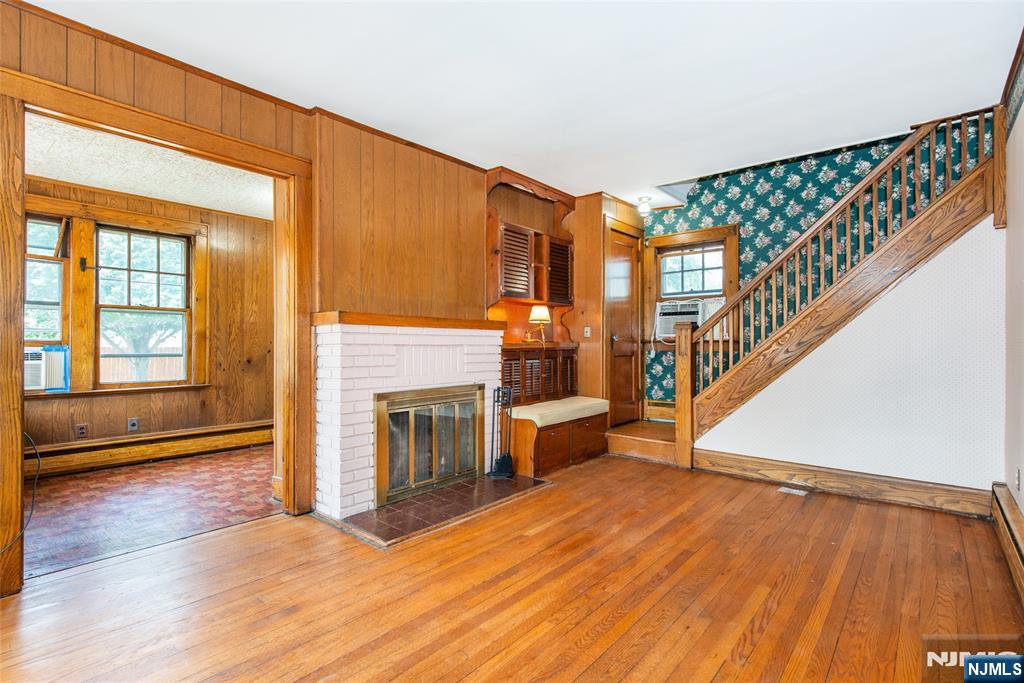 135 Colfax Avenue - Photo 2