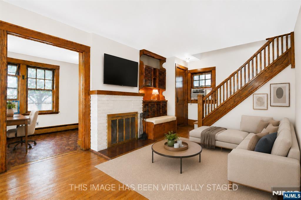 135 Colfax Avenue - Photo 3