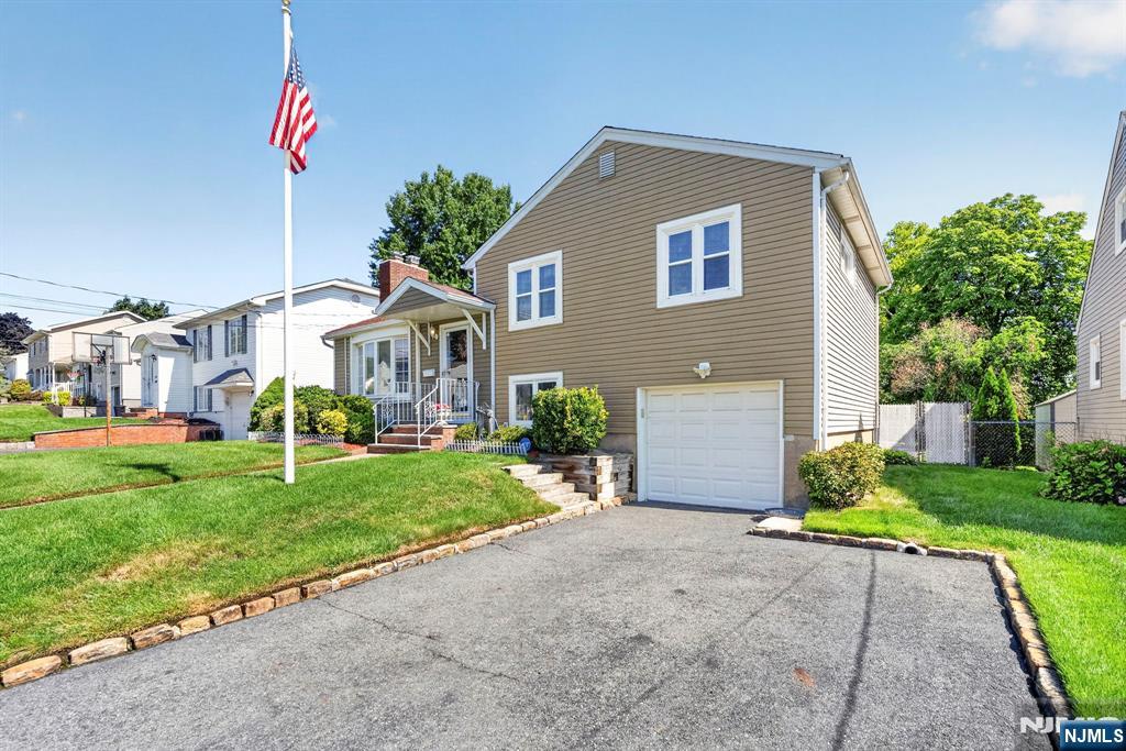 105 Mountainview Drive - Photo 3