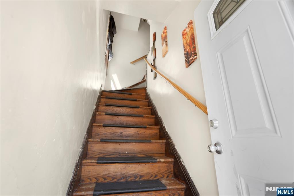 98 Delmar Place
