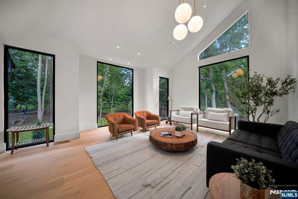 160 Beacon Street - Photo 5