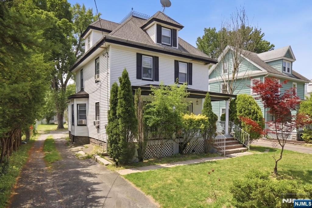158 Slocum Avenue - Photo 3