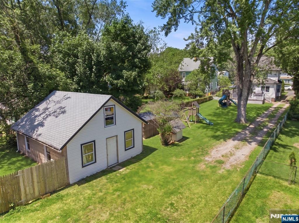 158 Slocum Avenue