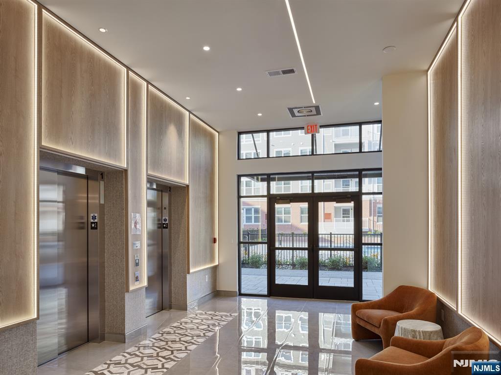 100 Eisenhower Parkway B1 - Photo 2