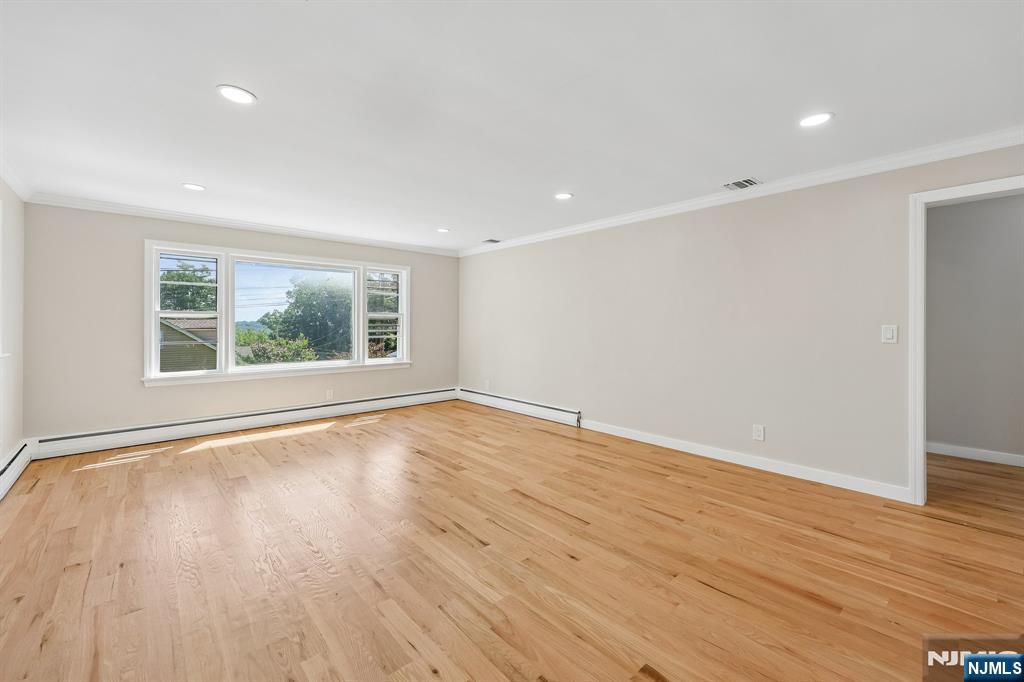 33 Lotz Street - Photo 4