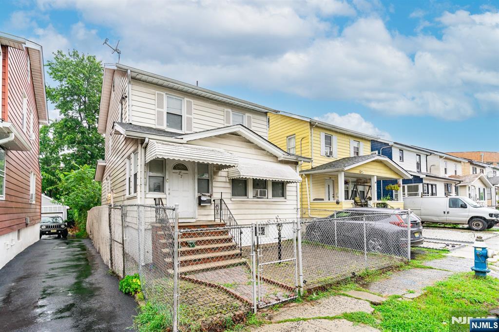 27 Philip Place
