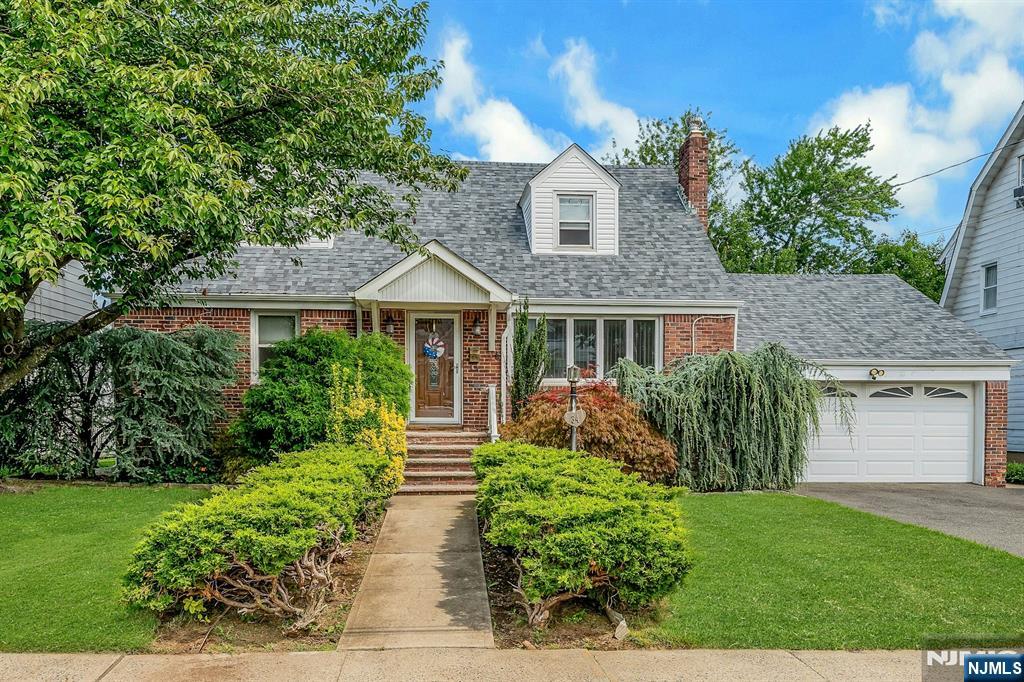 34 Berkeley Avenue - Photo 1