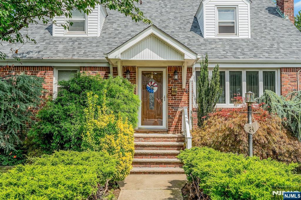34 Berkeley Avenue - Photo 2