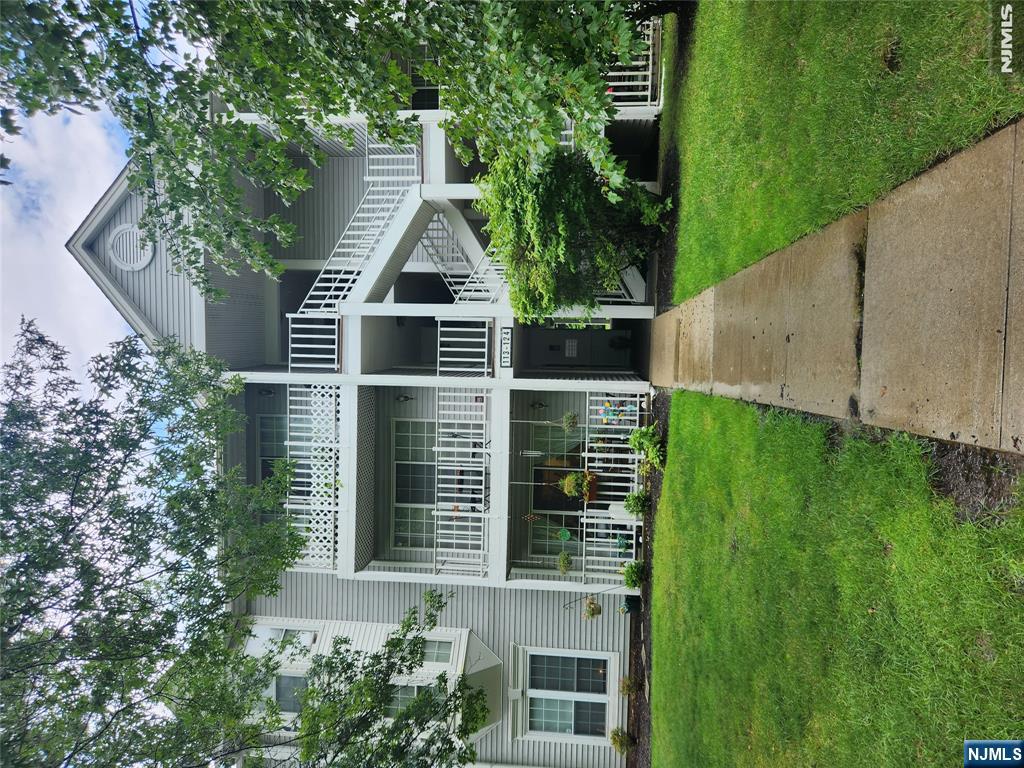 124 Raintree Lane - Photo 1
