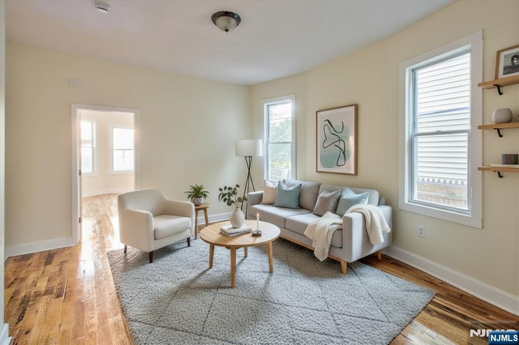 225 10th Street - Photo 4