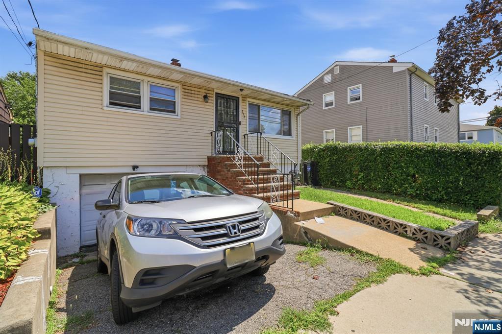 312 Stuyvesant Avenue - Photo 2