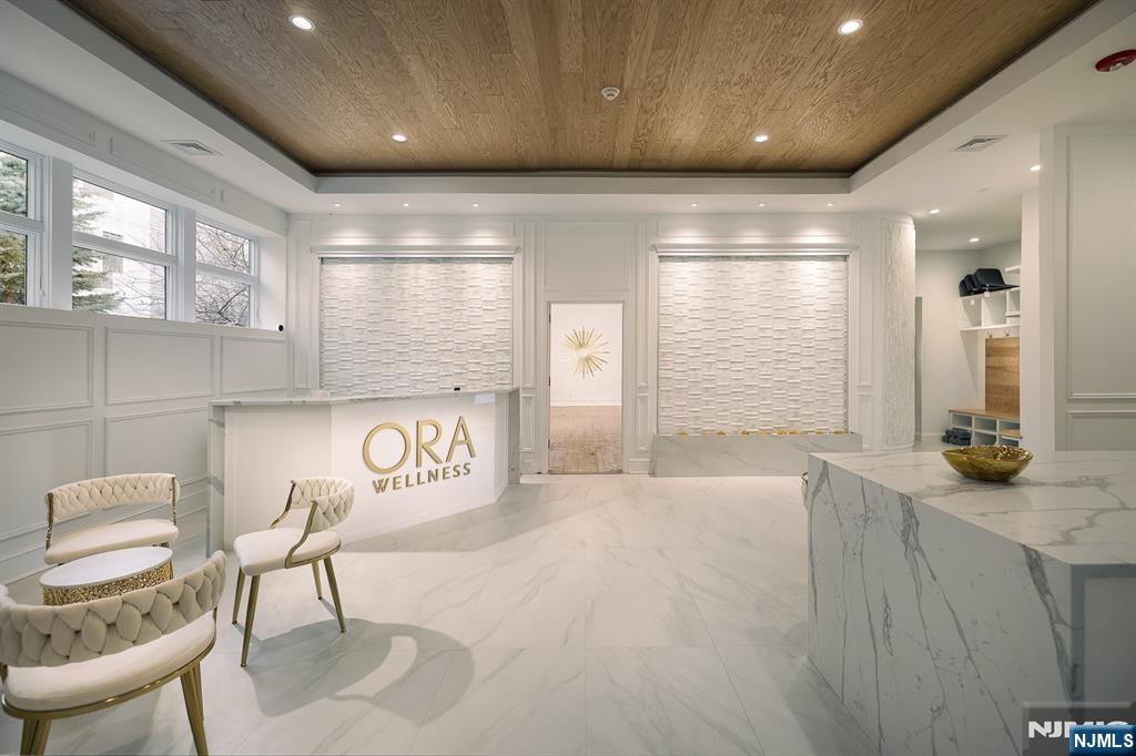 5 Atwood Avenue - Photo 2