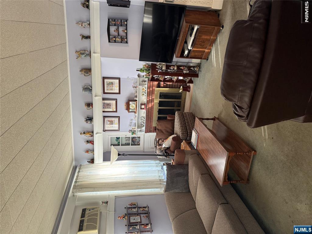 378 Delawanna Avenue - Photo 4