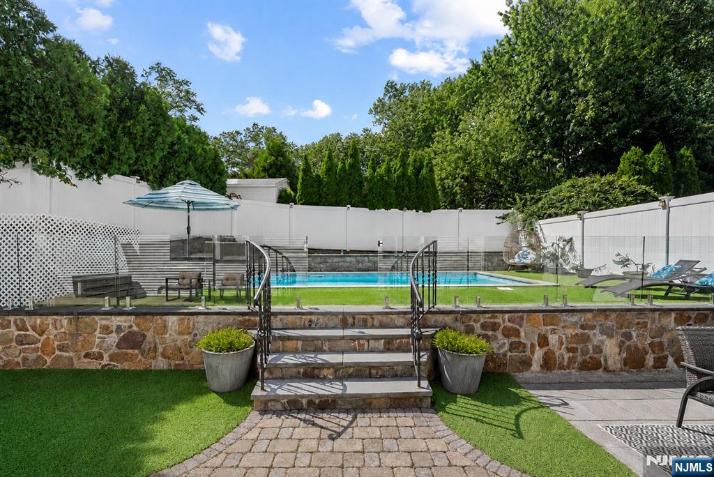 15 Edison Avenue - Photo 1