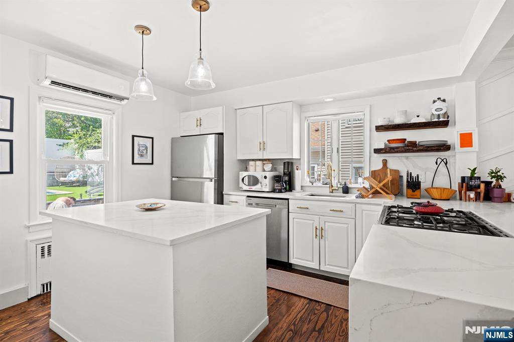 15 Edison Avenue
