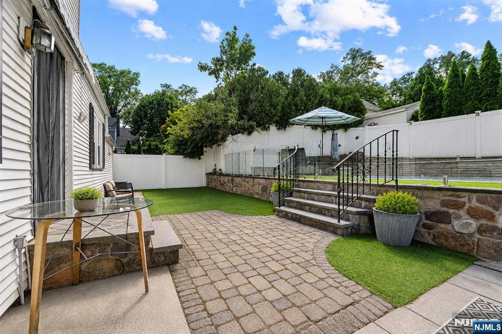 15 Edison Avenue