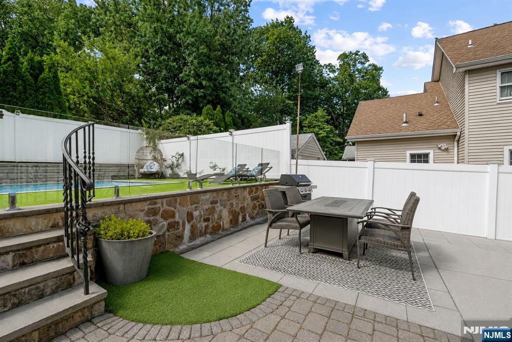 15 Edison Avenue