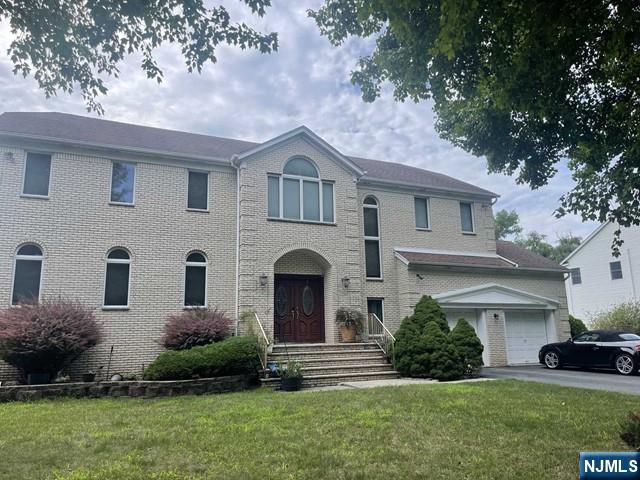 305 Cardinal Place - Photo 1