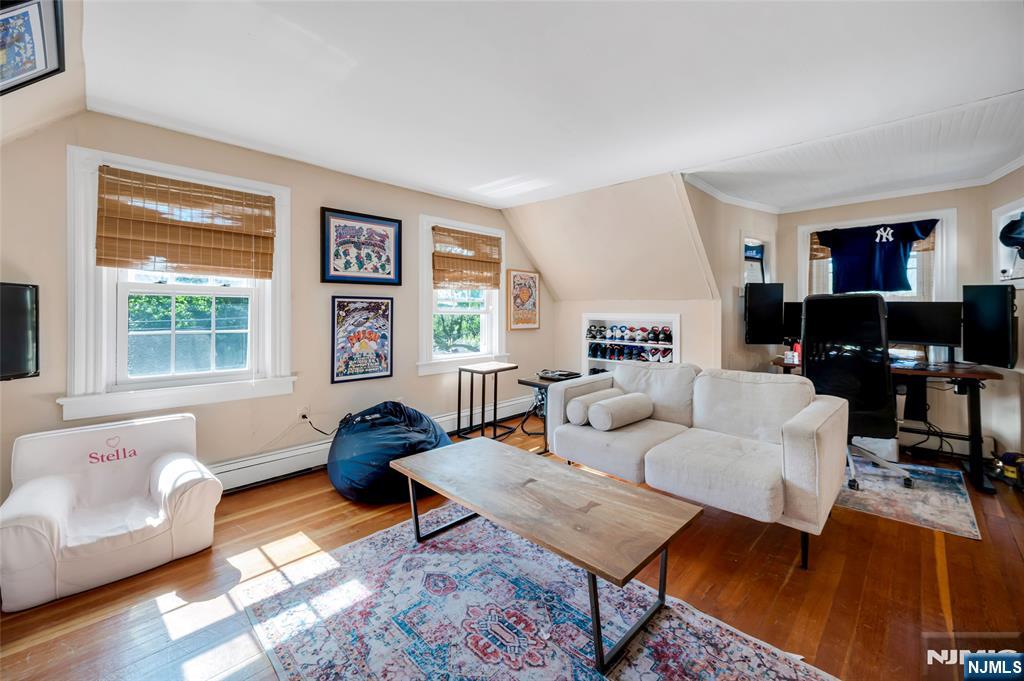 809 Park Avenue