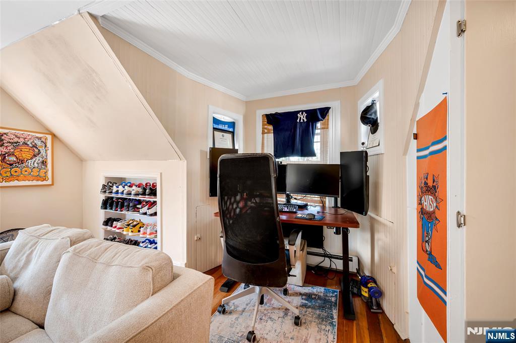 809 Park Avenue