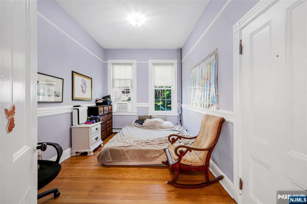 809 Park Avenue
