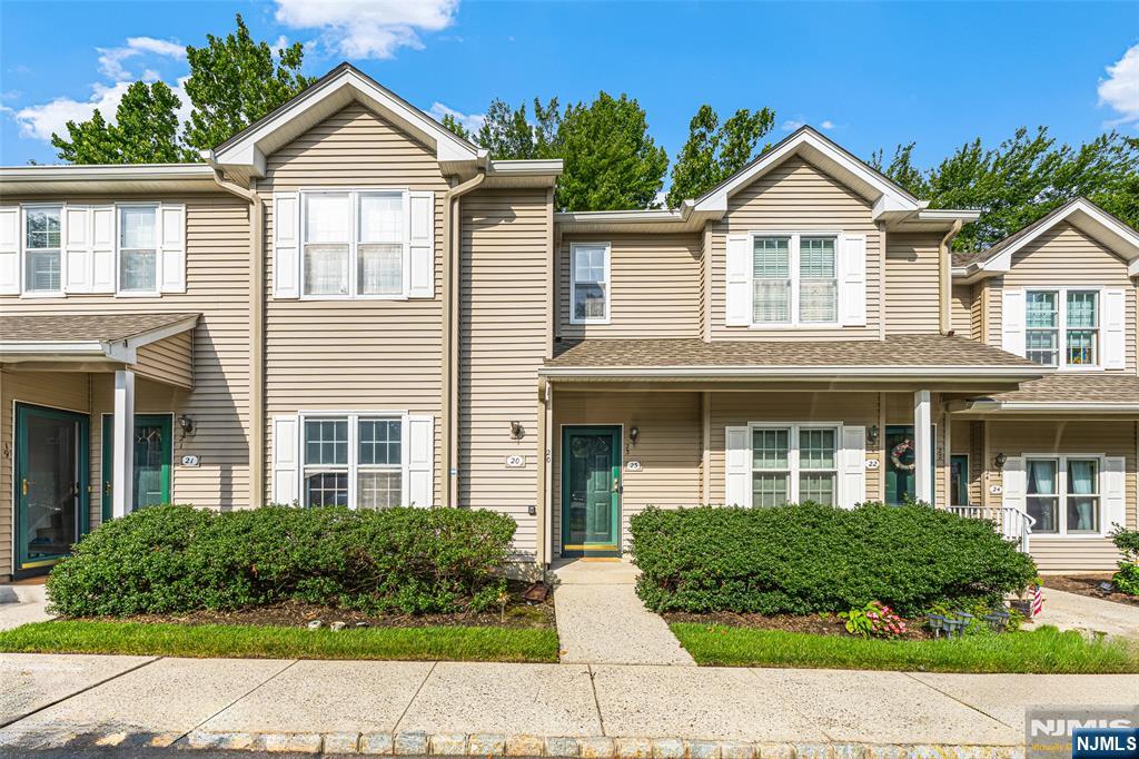 20 Mulford Court C0025 - Photo 1