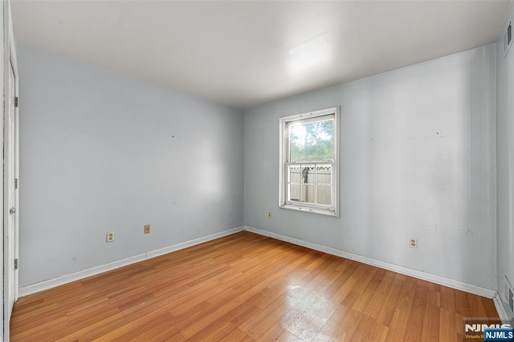 20 Mulford Court C0025 - Photo 5