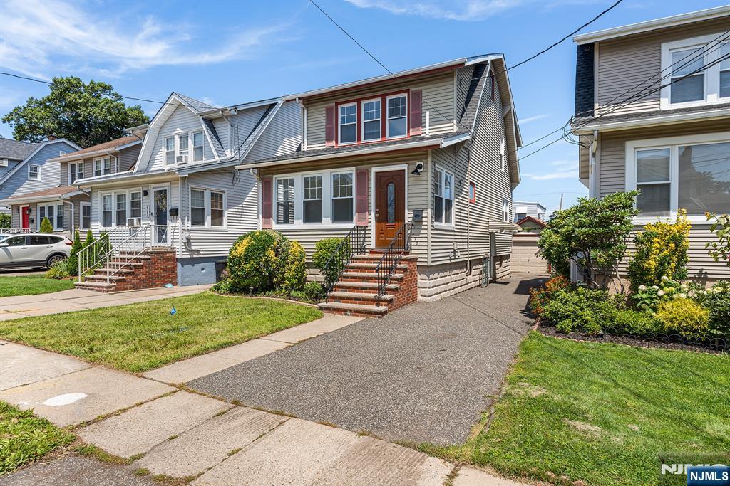 475 Nelson Avenue - Photo 3