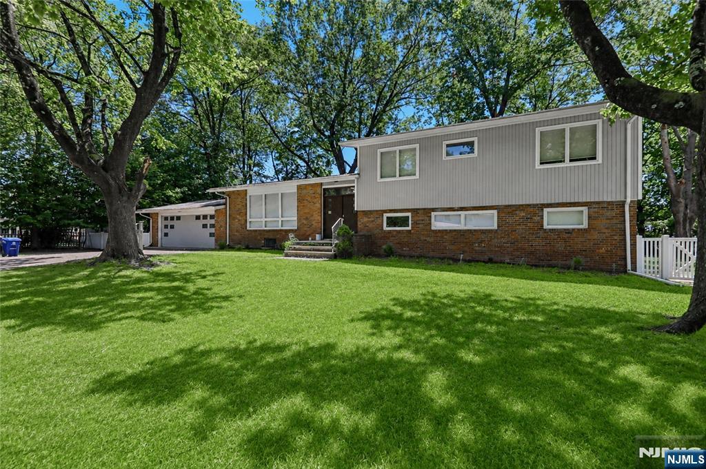 2 Monument Place - Photo 2