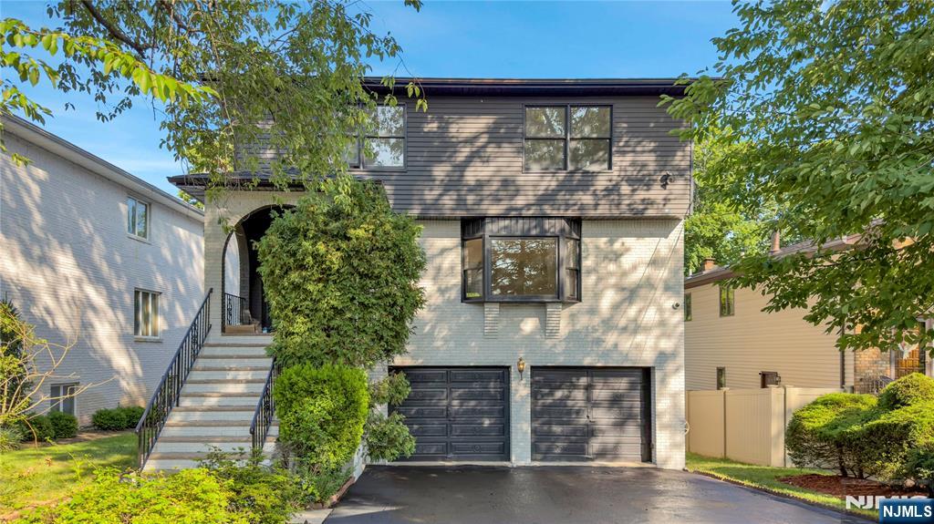 468 Morse Avenue - Photo 3