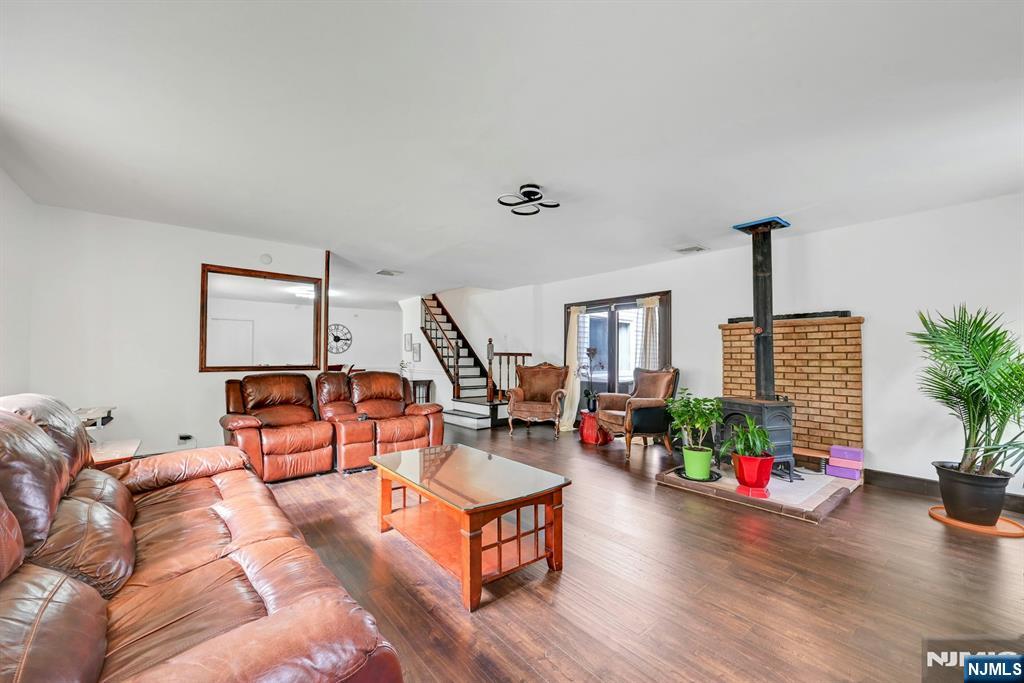 5th image of 380 Ringwood Ave, Wanaque, NJ 07465 | MLS# 26029436