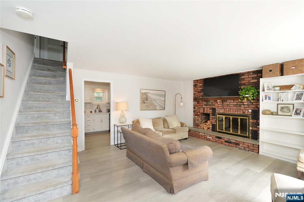 122 Strysko Avenue - Photo 3