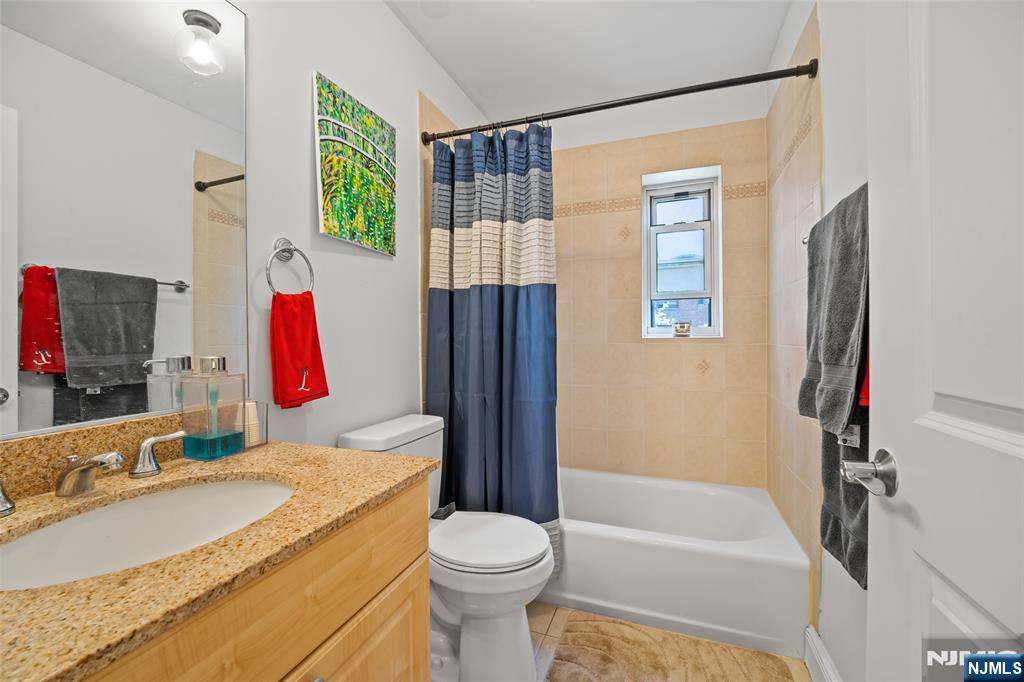 70 Munn Avenue #401