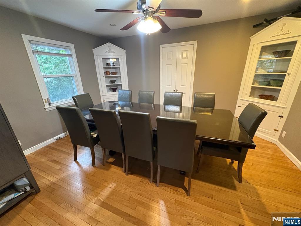 984 E Lawn Dr, Teaneck, NJ 07666