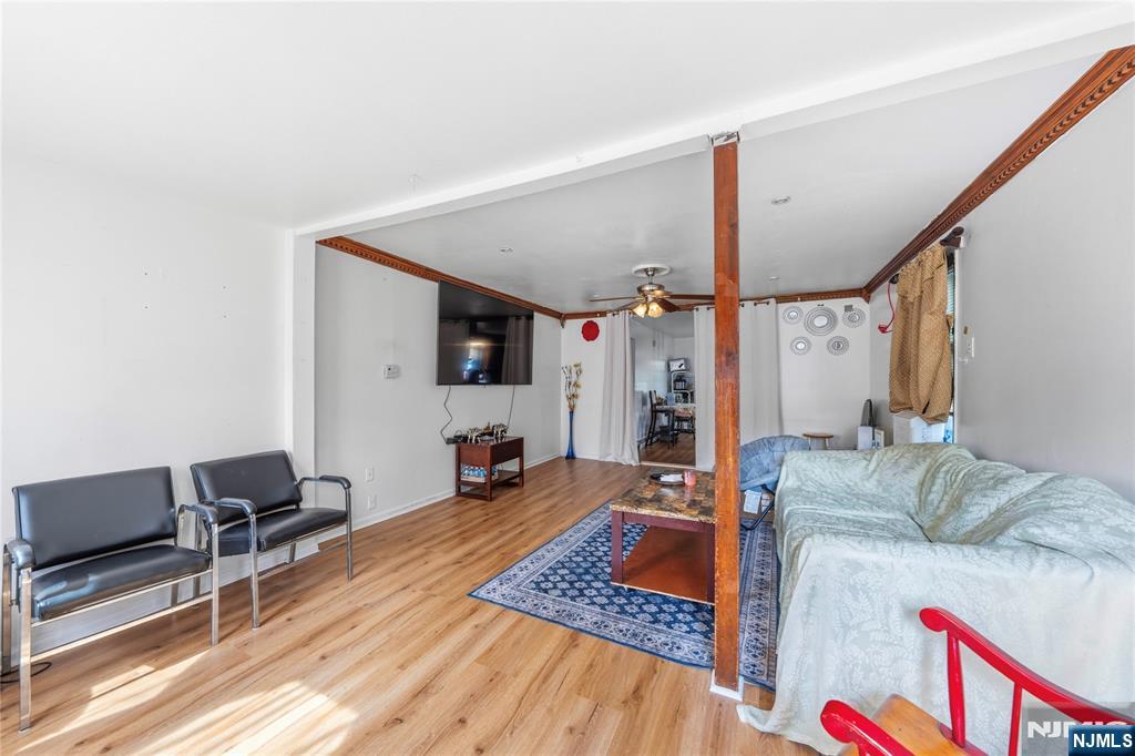 127 Union Avenue - Photo 4