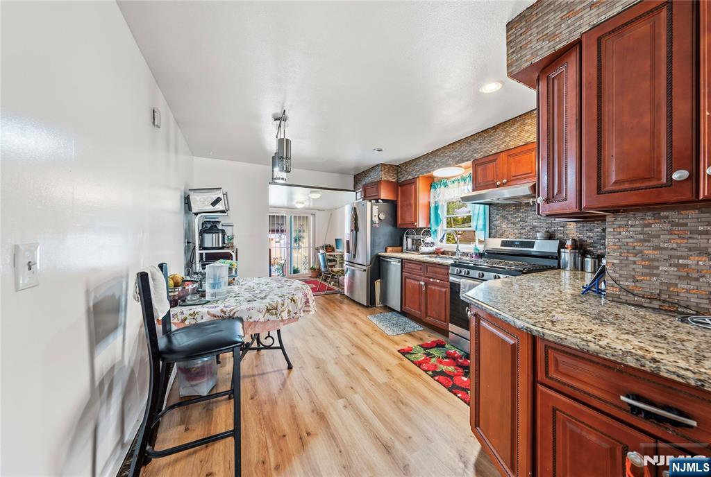 127 Union Avenue - Photo 5