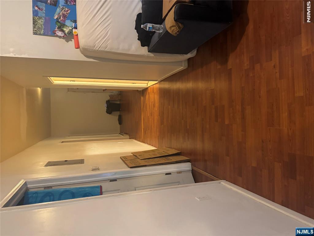 482 16th Street - Photo 2