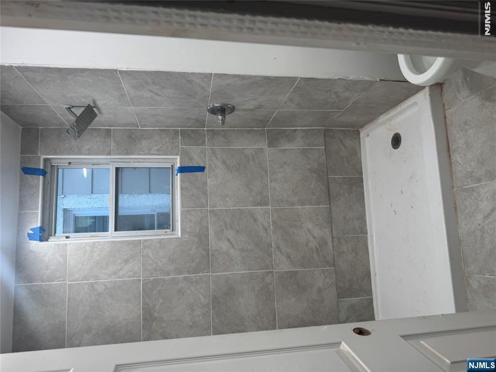 482 16th Street - Photo 4