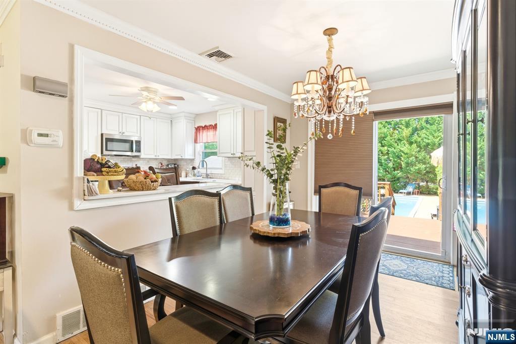 320 Horseneck Road - Photo 3