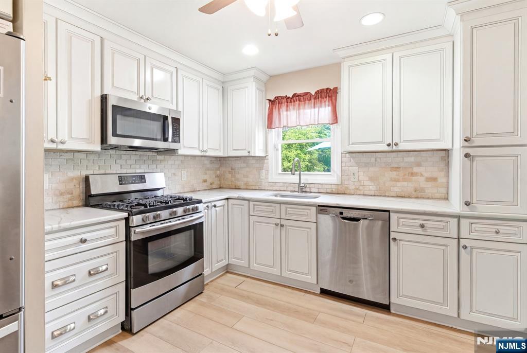 320 Horseneck Road - Photo 4