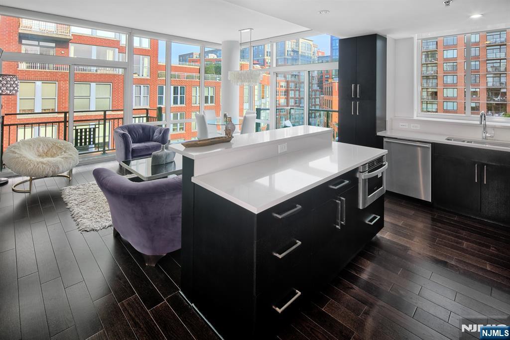1100 Maxwell Lane 626 - Photo 5