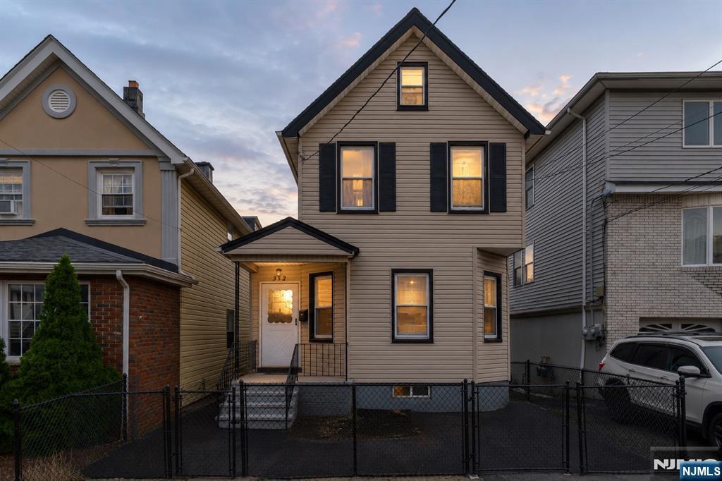 352 Forest Street - Photo 1