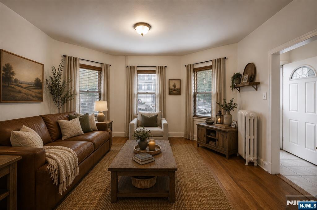 352 Forest Street - Photo 4