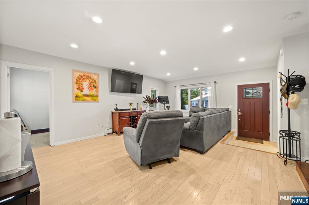 171 Oak Ridge Avenue - Photo 4