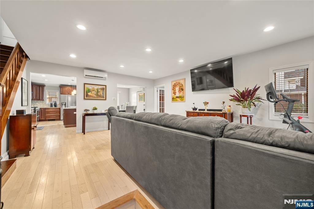 171 Oak Ridge Avenue - Photo 5