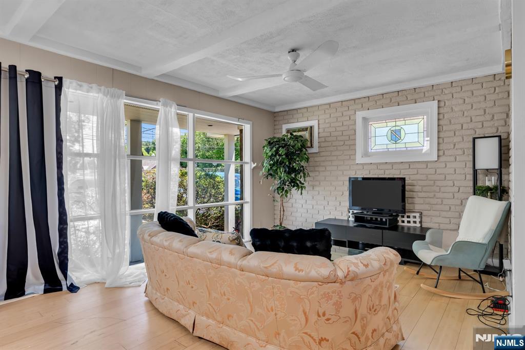 244 Westville Avenue - Photo 3