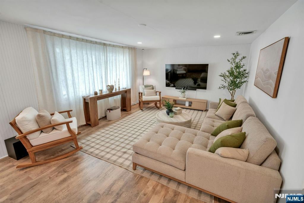 240 Gordon Avenue - Photo 4